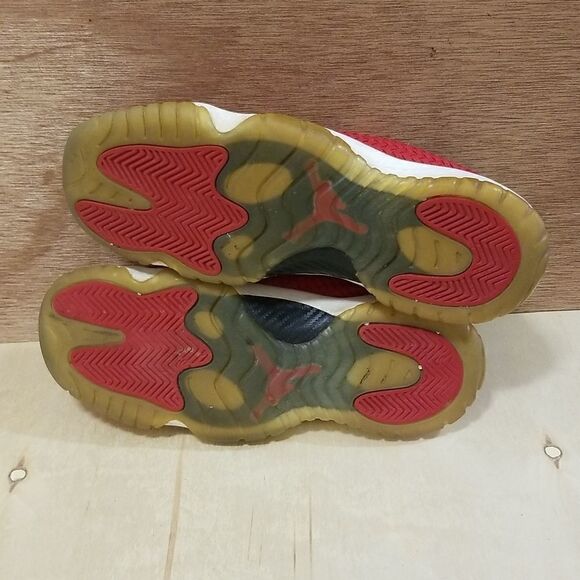 Air Jordan Future Low BG Gym Red Black White - Picture 6 of 8
